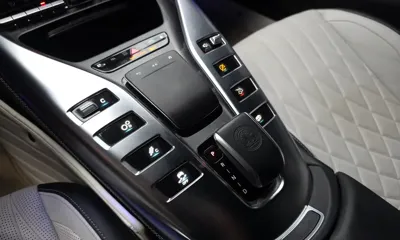 Mercedes-Benz AMG GT 2022, 65915 км, за 73900000 KRW - фото 9