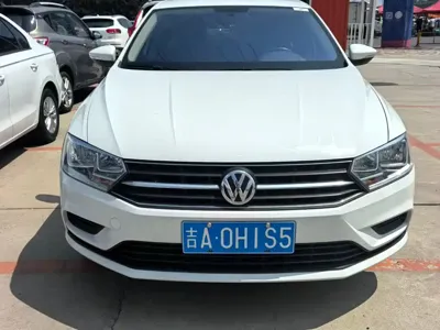 Volkswagen Bora 2022, 36000 км, за 49000 CNY