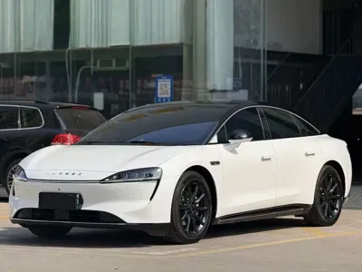 智界 Zhijie S7 · 2024 год