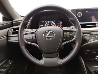 Lexus ES 2019, 147000 км, за 119800 CNY - фото 18