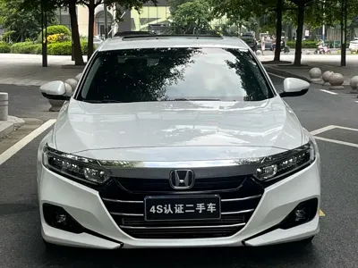 Honda Accord 2023, 52000 км, за 105000 CNY