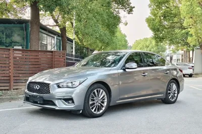 Infiniti Q50L · 2018 год