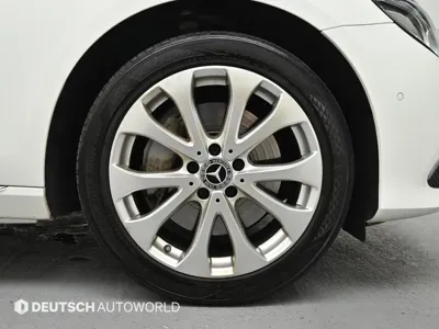 Mercedes-Benz E-Class 2019, 59401 км, за 30500000 KRW - фото 18