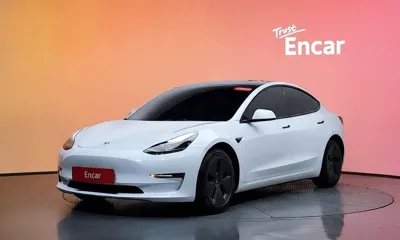 Tesla Model 3 · 2022 год