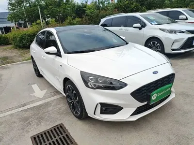 Ford Focus 2021, 54600 км, за 56100 CNY