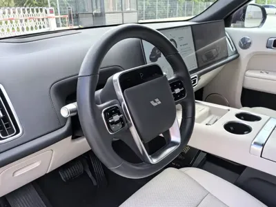 Li Auto Li L9 2025, 11000 км, за 345000 CNY - фото 11