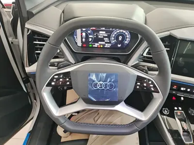 Audi Q4 e-tron 2026, 100 км, за 160000 CNY - фото 11