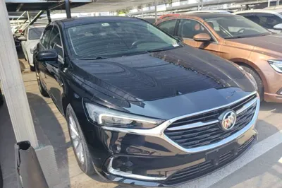 Buick LaCrosse 2021, 42200 км, за 98380.21 CNY