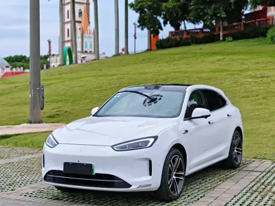 AITO 问界 AITO M5 · 2025 год