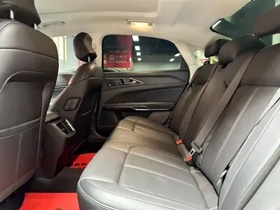 Ford Taurus 2022, 50000 км, за 92800 CNY - фото 8