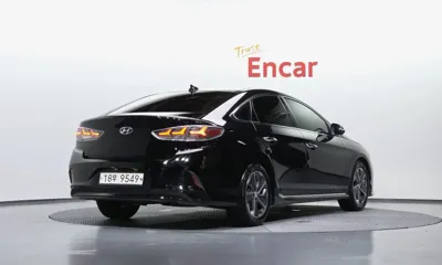 Hyundai Sonata 2018, 122094 км, за 12900000 KRW - фото 2