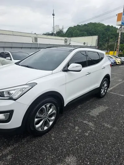 Hyundai Santafe 2013, 167002 км, за 8500000 KRW