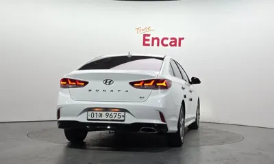 Hyundai Sonata 2018, 28175 км, за 14800000 KRW
