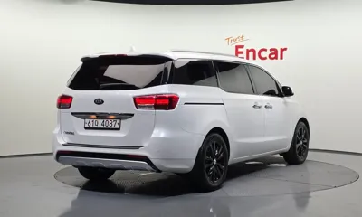 Kia Canival 2018, 159882 км, за 10500000 KRW - фото 2