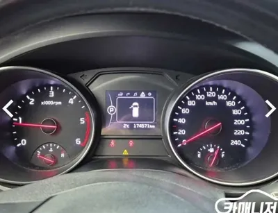 Kia Canival 2015, 174557 км, за 6500000 KRW - фото 6