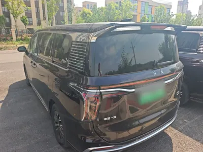 Hongqi HQ9 PHEV 2024, 20299 км, за 226127.65 CNY - фото 4