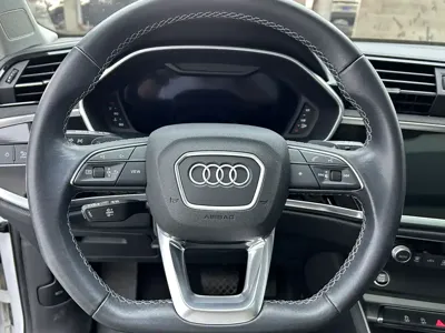 Audi Q3 2022, 18600 км, за 192800 CNY - фото 11