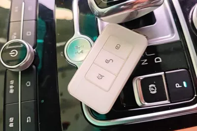 BYD Qin New Energy 2018, 47100 км, за 43595.38 CNY - фото 35