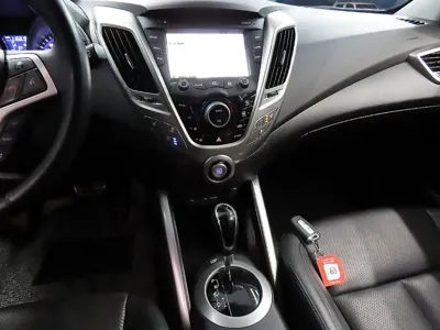 Hyundai Veloster 2015, 110300 км, за 8800000 KRW - фото 12