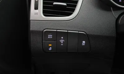Hyundai Avante 2016, 86290 км, за 10400000 KRW - фото 18