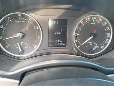 Skoda Octavia 2015, 121900 км, за 31318.9 CNY - фото 9
