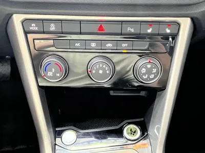Volkswagen T-Roc 2022, 30800 км, за 95800 CNY - фото 13
