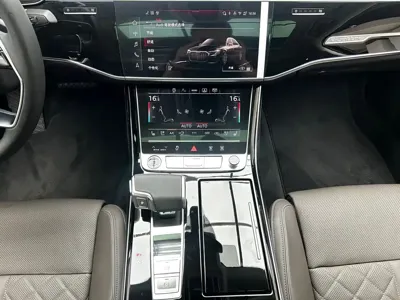 Audi A8 2026, 1000 км, за 618800 CNY - фото 18