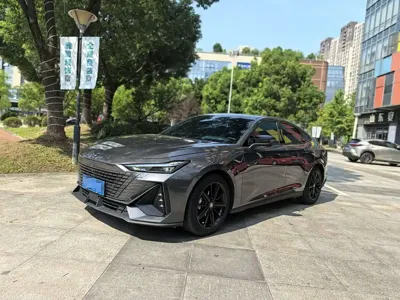 Changan UNI-V · 2022 год