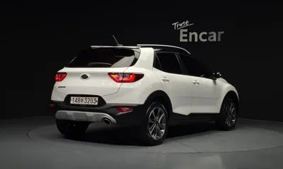 Kia Stonic 2018, 137984 км, за 7890000 KRW