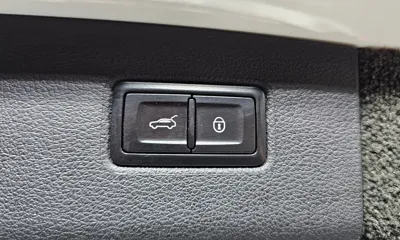 Bentley Bentayga 2019, 93876 км, за 93000000 KRW - фото 18