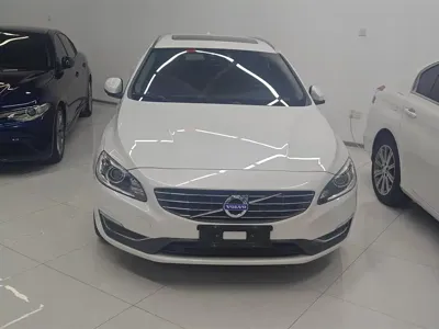 Volvo V60 2015, 40500 км, за 61100 CNY - фото 2
