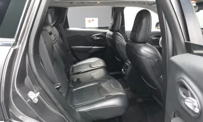 Jeep Cherokee 2019, 103858 км, за 10200000 KRW - фото 12