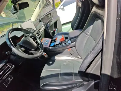 Lincoln Aviator 2020, 104600 км, за 177300 CNY - фото 8
