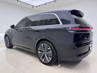 Li Auto Li L8 2025, 26000 км, за 271800 CNY