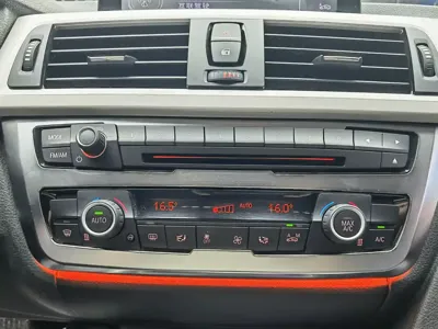 BMW 3 Series 2015, 118400 км, за 49800 CNY - фото 12