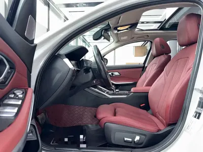 BMW 3 Series 2022, 35000 км, за 144500 CNY