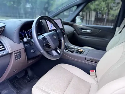 Toyota Vellfire 2025, 25000 км, за 799800 CNY - фото 7
