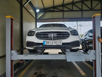 Mercedes-Benz E-Class · 2023 год