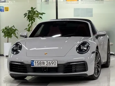 Porsche 911 · 2022 год