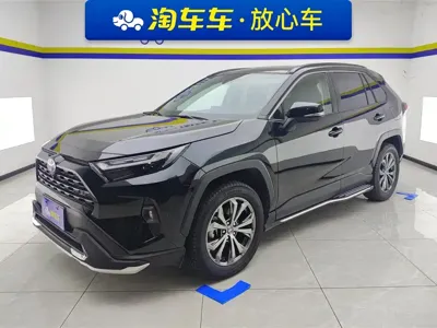 Toyota RAV4 · 2024 год