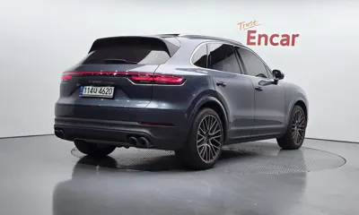 Porsche Cayenne 2019, 96478 км, за 60880000 KRW