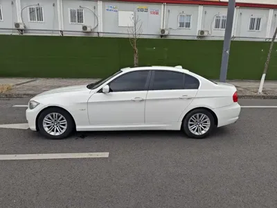 BMW 3 Series 2012, 96000 км, за 21900 CNY