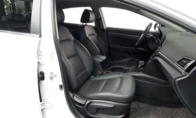 Hyundai Avante 2016, 116427 км, за 6950000 KRW - фото 11