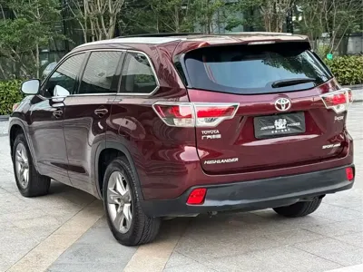 Toyota Highlander 2015, 130000 км, за 79800 CNY