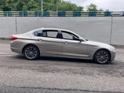 BMW 5 Series 2017, 91000 км, за 114900 CNY - фото 13