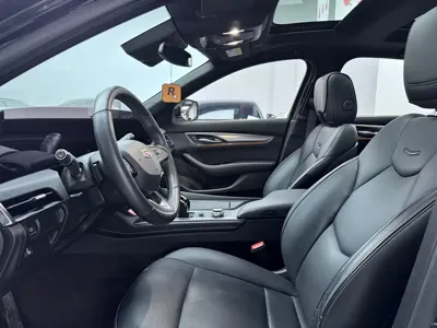 Cadillac CT5 2024, 12000 км, за 104800 CNY
