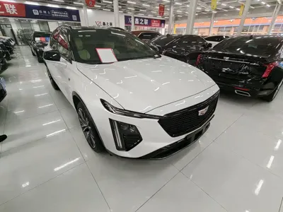 Cadillac GT4 · 2024 год