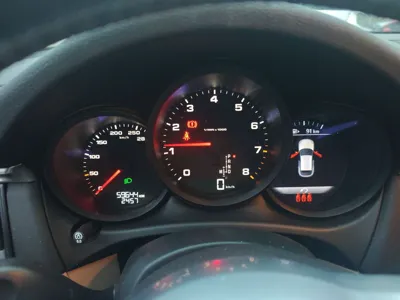 Porsche Macan 2021, 59600 км, за 252871.12 CNY - фото 12