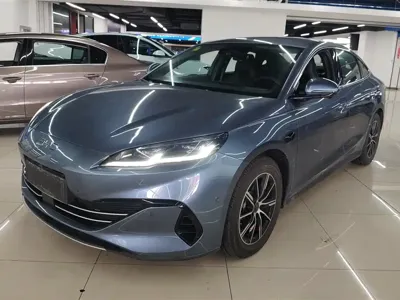 BYD 海豹06 · 2025 год