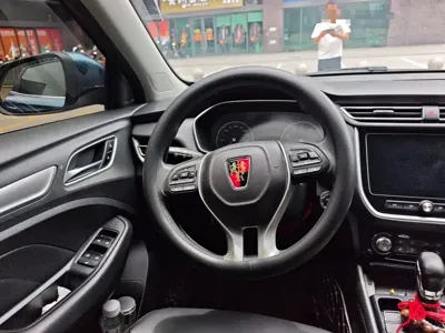 Roewe RX3 2018, 110900 км, за 25700 CNY